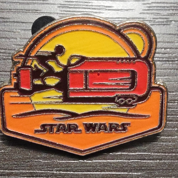 Disney Accessories - Disney Pin - Star Wars Speeder Collector Pin - Disney Trading Pin